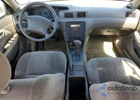 2023 Toyota Camry Ce из США, поврежденный, VIN 4T1BG22K5YU624973